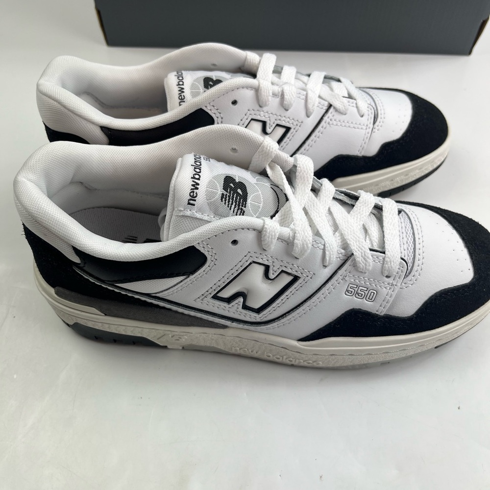 New Balance 550 White Black Kids Shoes Size 5.5 Medium